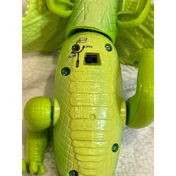 ZURU INC ROBO ALIVE LURKING LIZARD 14" ROBOTIC WALKING PLASTIC TOY FIGURE WORKS - Picture 5 of 5